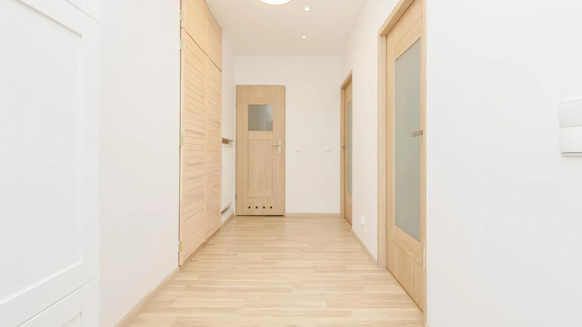 Two-Bedroom Apartment In Nowy Swiat By Noclegi Renters Warsaw 0*,