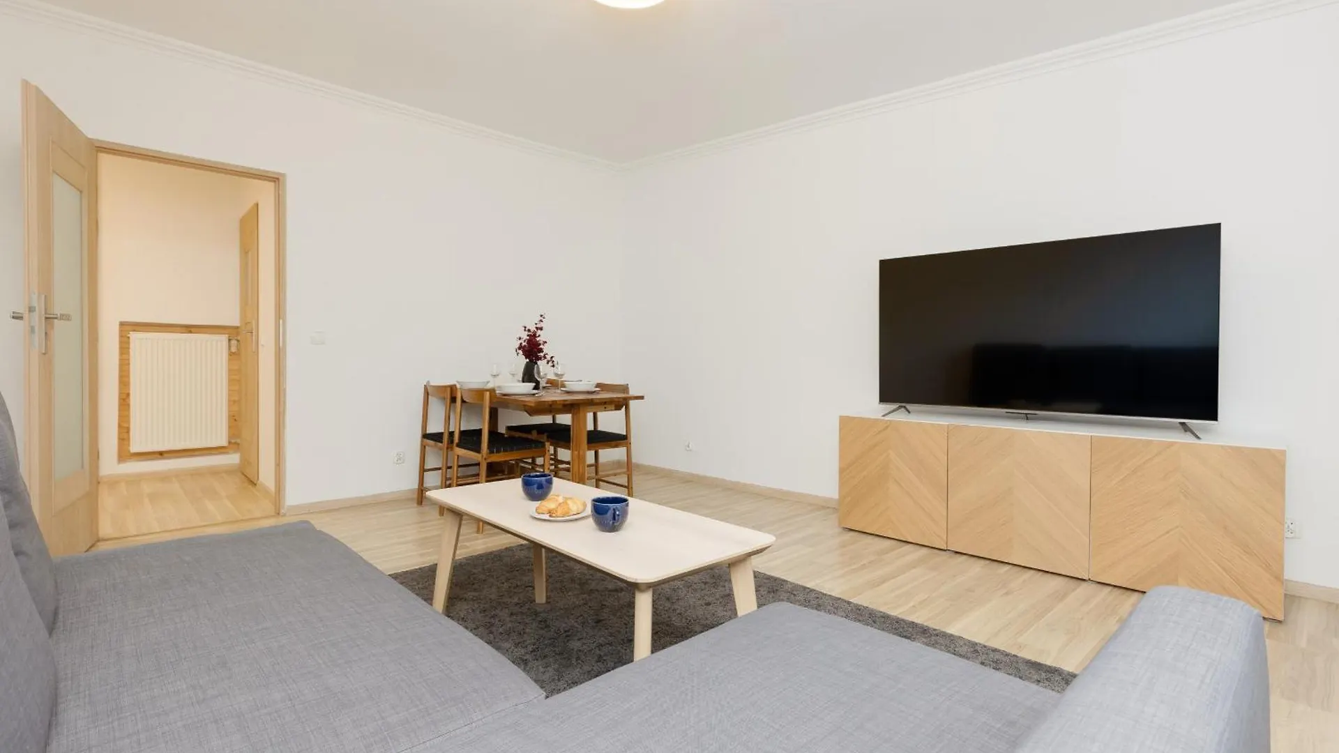 Two-Bedroom Apartment In Nowy Swiat By Noclegi Renters Warsaw