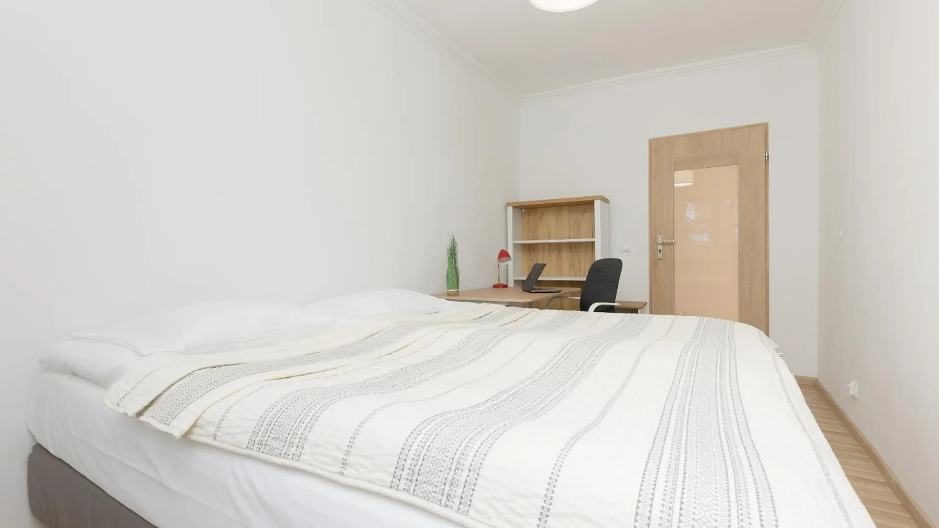 Two-Bedroom Apartment In Nowy Swiat By Noclegi Renters Warsaw 0*,